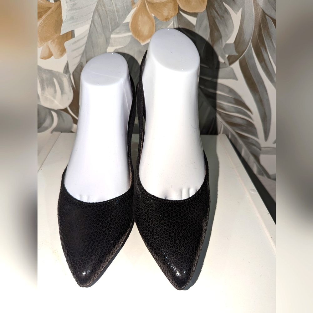 Black heel